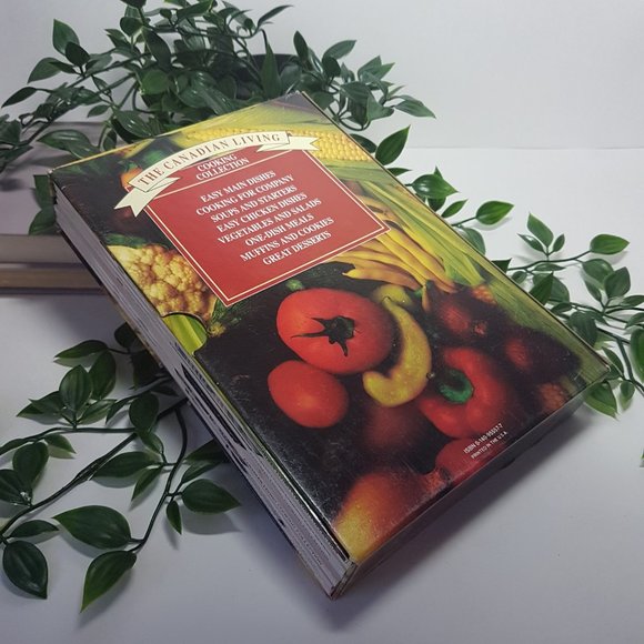 CANADIAN LIVING Cooking Collection 8 Volume Box Set with Index and Menu Planner - Picture 6 of 16